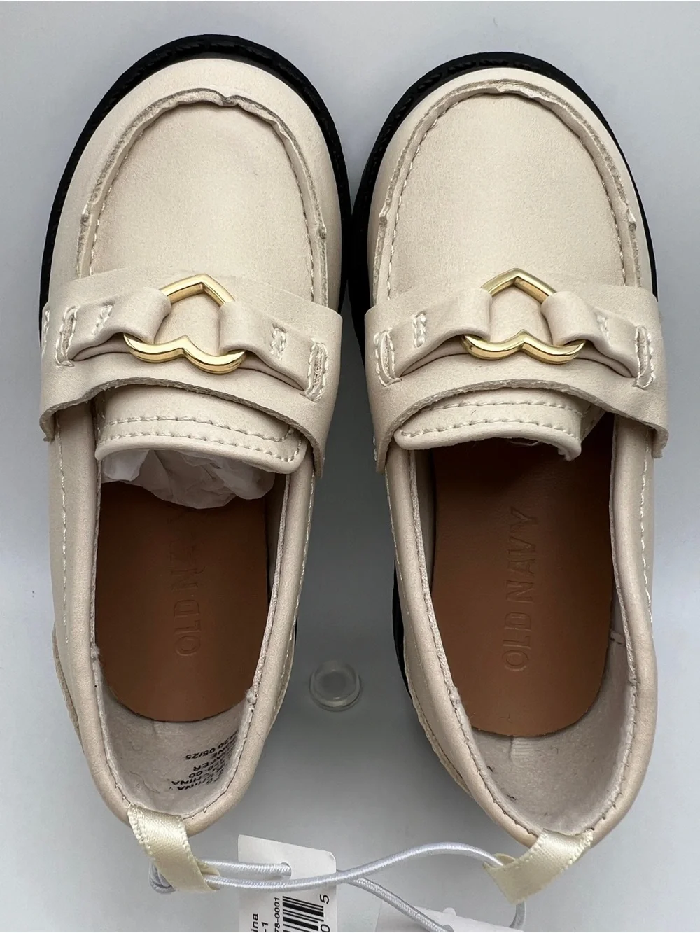 Old Navy Cream Loafers with Gold Heart Accent Toddler Size 5